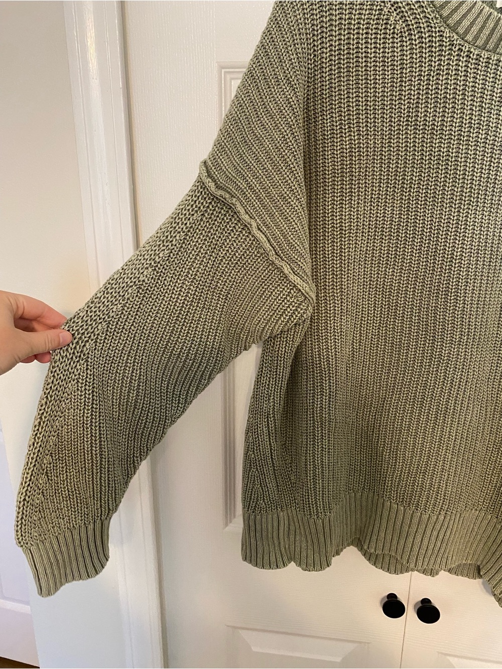 American Eagle Green Sweater - Picture 3 of 6